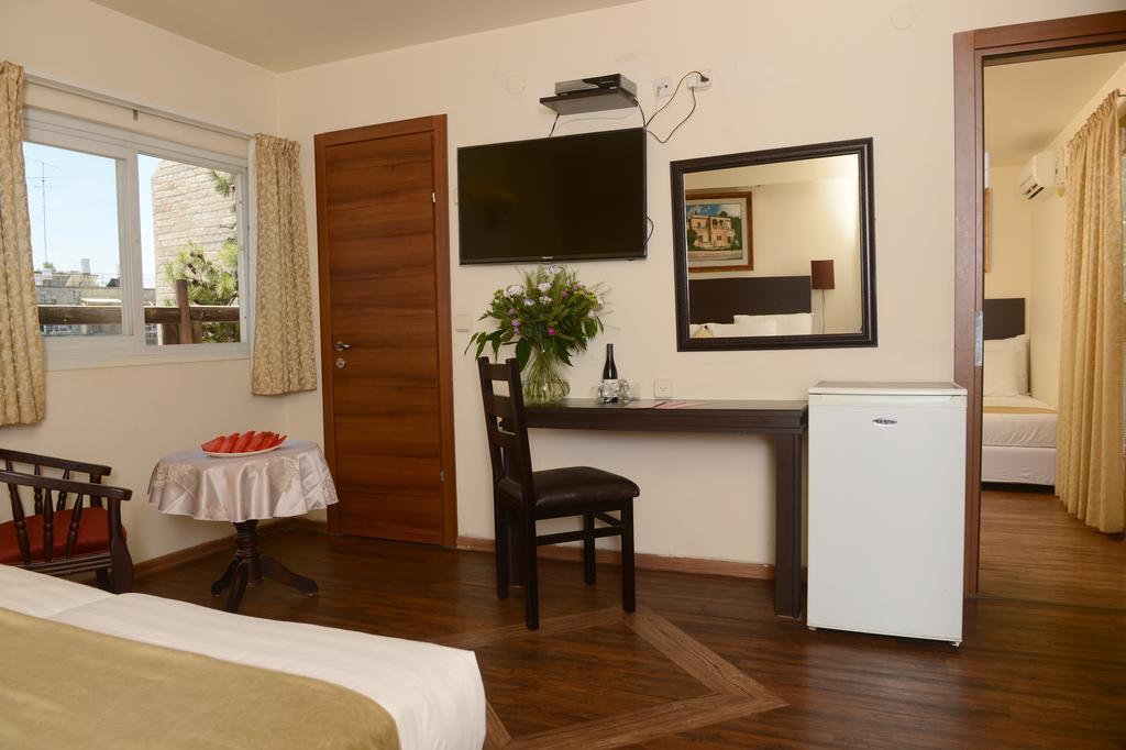 Hotel A Little House In Rechavia à Jérusalem Chambre photo